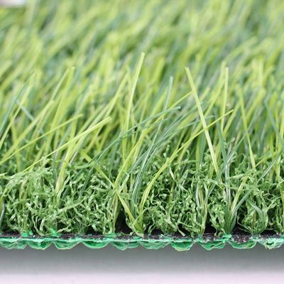 Tappeto erboso artificiale a bassa manutenzione con altezza del pelo di 45 mm con 5-8 anni di garanzia per giardini e cortili