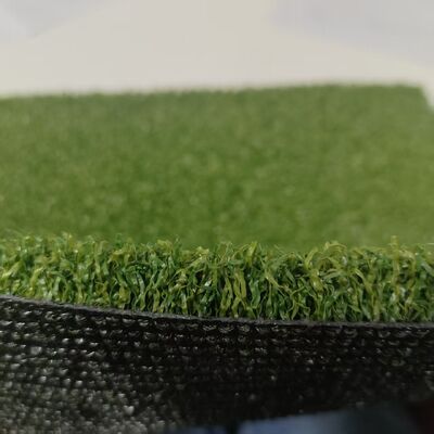 16 mm Materiale PE ad alta densità Erba artificiale per professionisti che mettono erba verde per grossisti e distributori