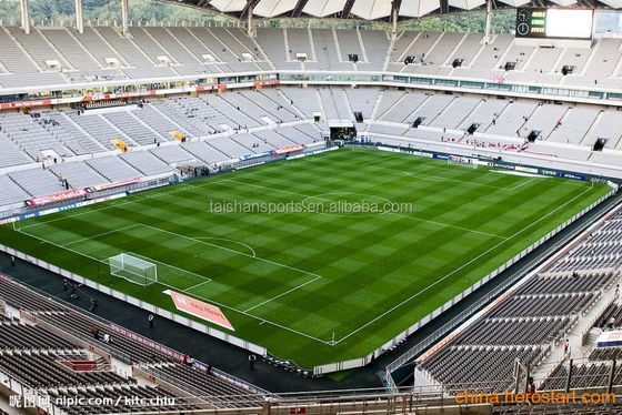 Erba da calcio in materiale PP con altezza del pelo di 15 mm, 12000 Dtex e rivestimento in PU per campi sportivi all'aperto