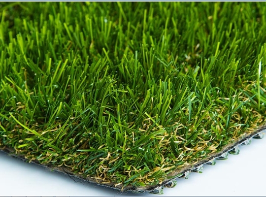 PP o PE verde scuro Astro Turf Grass For Garden Outdoor Field con supporto e rivestimento personalizzabili