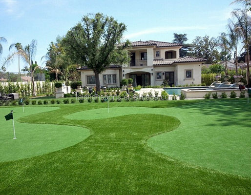 Fate risaltare la vostra casa e il vostro giardino con la decorazione in erba verde artificiale con altezza di pila di 35 mm