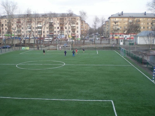 La FIFA ha approvato il terreno artificiale in PE per campi da calcio.