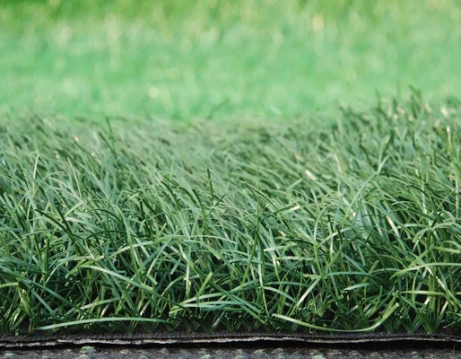 60 mm di erba sintetica per balcone 140 punti/M erba verde finta con calibro 5/8'