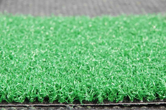 In polvere di legno artificiale per golf con supporto in PP 266 punti/m per uso esterno o pavimento domestico ad alta densità