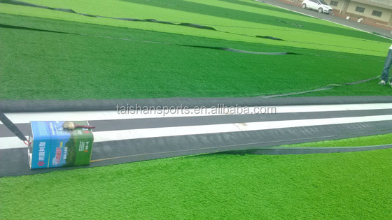 8000 Dtex 140 punti/M 55mm Calcio erba sintetica a bassa manutenzione e facile installazione