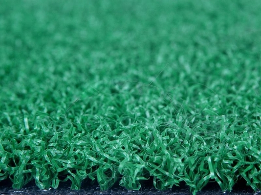 17 mm di materiale PE per golf erba artificiale per sport all'aperto o pavimento con buchi di drenaggio e alta densità