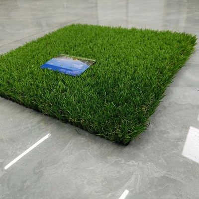40 mm Paesaggio ad alta densità verde Astroturf artificiale per giardini paesaggistici Luoghi di svago