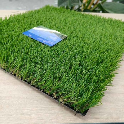 Multicolore erba sintetica senza riempimento 30 mm Protezione ambientale semplice installazione bassa manutenzione