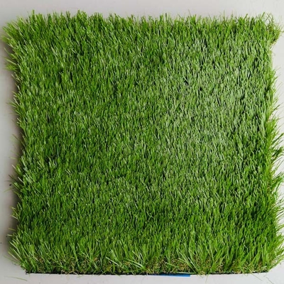 43mm Personalizzabile Paesaggio erba artificiale Pile altezza 200 punti/M Cinque colori mescolabili per esigenze sportive e ricreative