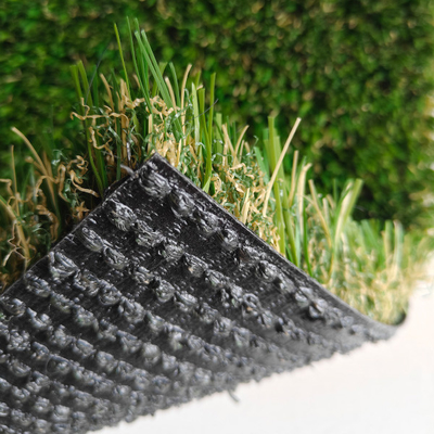Tre tipi di erba a forma mista di erba artificiale verde esterna da 38 mm con bassa manutenzione e ottima consistenza