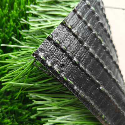 60 mm di altezza di pila erba artificiale verde utilizzata per sport all'aperto con grande resistenza ai raggi UV e bassa manutenzione
