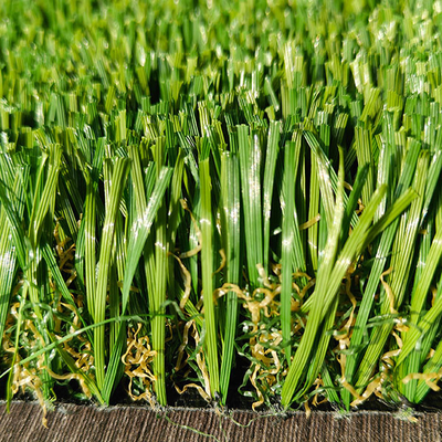 Erba artificiale verde da 40 mm con basso mantenimento e prestazioni eccellenti per uso interno o esterno