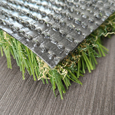 Performance di alta permeabilità all'acqua di 30 mm erba verde artificiale con adesivo PU utilizzato per campi di svago