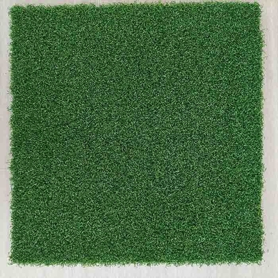 15mm di golf di erba artificiale di alte prestazioni con grande resistenza ai raggi UV superficie piatta e sensibilità morbida