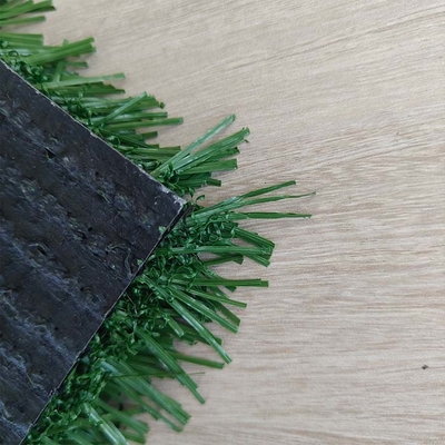 30mm di green di erba artificiale sportiva che fornisce un'ineguagliabile giocabilità e comfort ai clienti