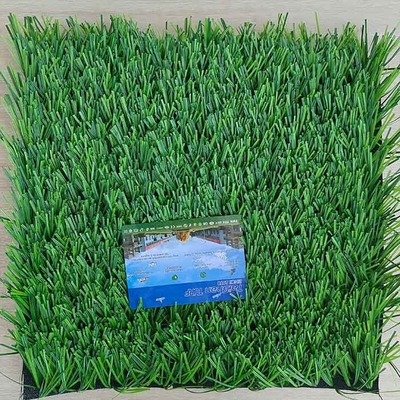 Percorso di erba verde artificiale riciclato personalizzato 40mm Astro Percorso per eventi sportivi e spazi prestazioni eccellenti