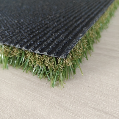 Adesivo PU 28mm 13800 Dtex Paesaggio Erba artificiale Doppio PP Balconi di supporto Cortili Decorazioni Resistenza ai raggi UV Basso mantenimento