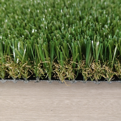 Adesivo PU 28mm 13800 Dtex Paesaggio Erba artificiale Doppio PP Balconi di supporto Cortili Decorazioni Resistenza ai raggi UV Basso mantenimento
