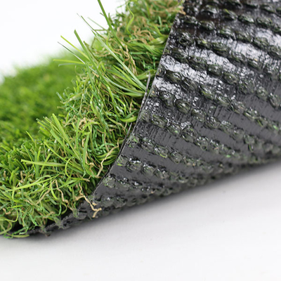 Paesaggio multi-direzionale erba verde artificiale 40mm PU rivestimento doppio PP supporto alto Dtex
