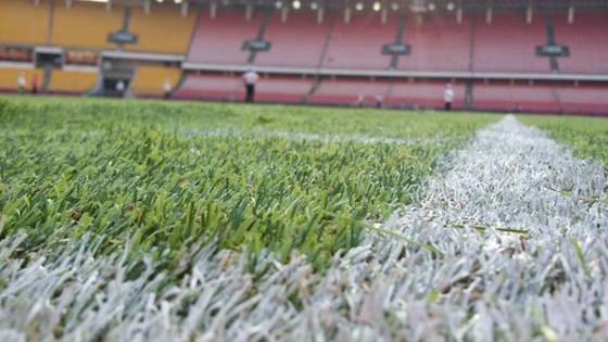 Tracciato artificiale per campi da calcio senza riempimento, con una grande permeabilità all'acqua, per grossisti e agenti locali