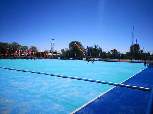 Terreno artificiale di hockey certificato FIH con altezza di 14 mm e spruzzo d'acqua per un gioco costante