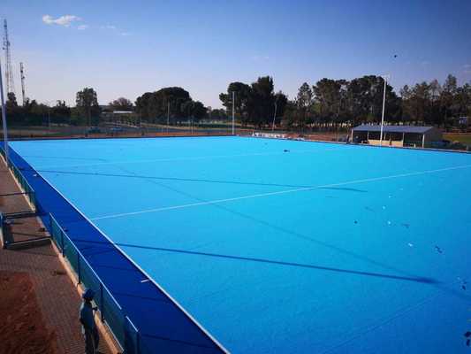 Terreno artificiale di hockey certificato FIH con altezza di 14 mm e spruzzo d'acqua per un gioco costante