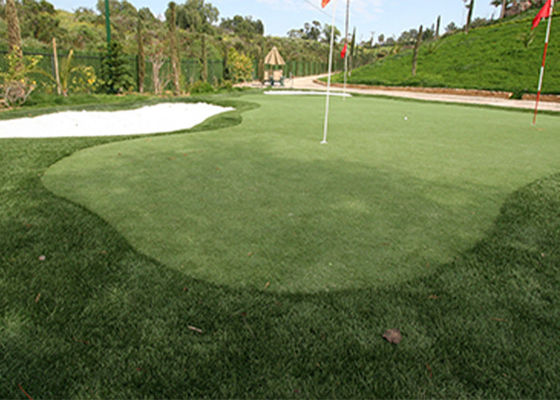 Turf artificiale per golf a bassa manutenzione con elevata permeabilità e antiabrasione per campi da golf